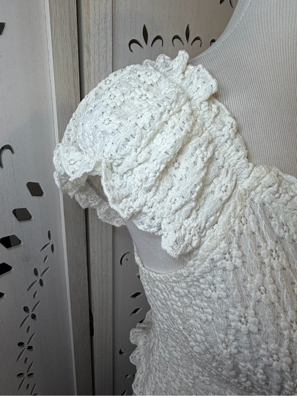 White Ruffled Off Shoulder Boho Crop Top - Picture 8 of 15